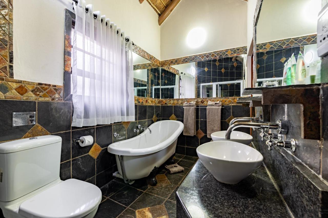 Zulu Nyala Game Lodge Hluhluwe Bagian luar foto
