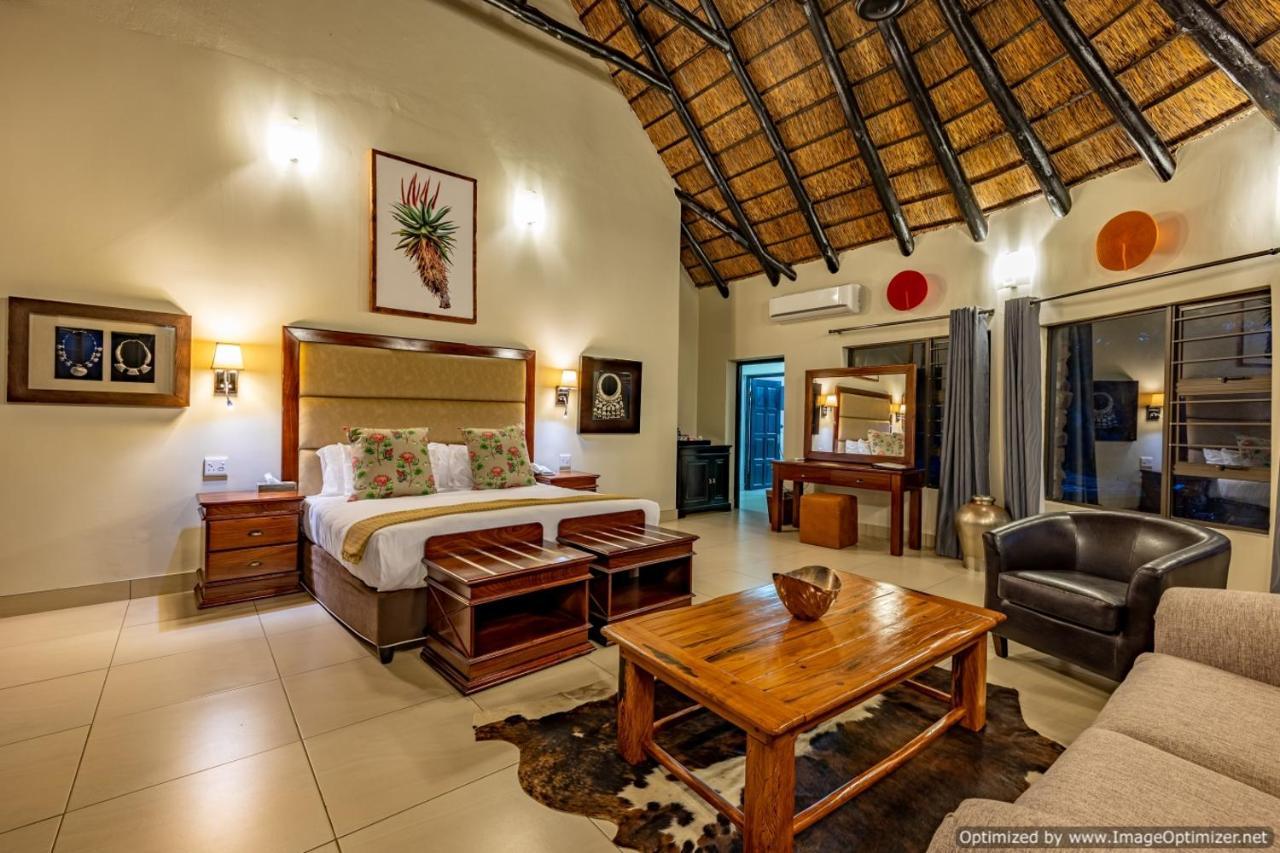 Zulu Nyala Game Lodge Hluhluwe Bagian luar foto