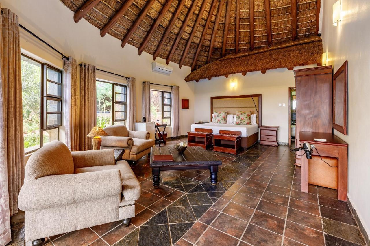 Zulu Nyala Game Lodge Hluhluwe Bagian luar foto